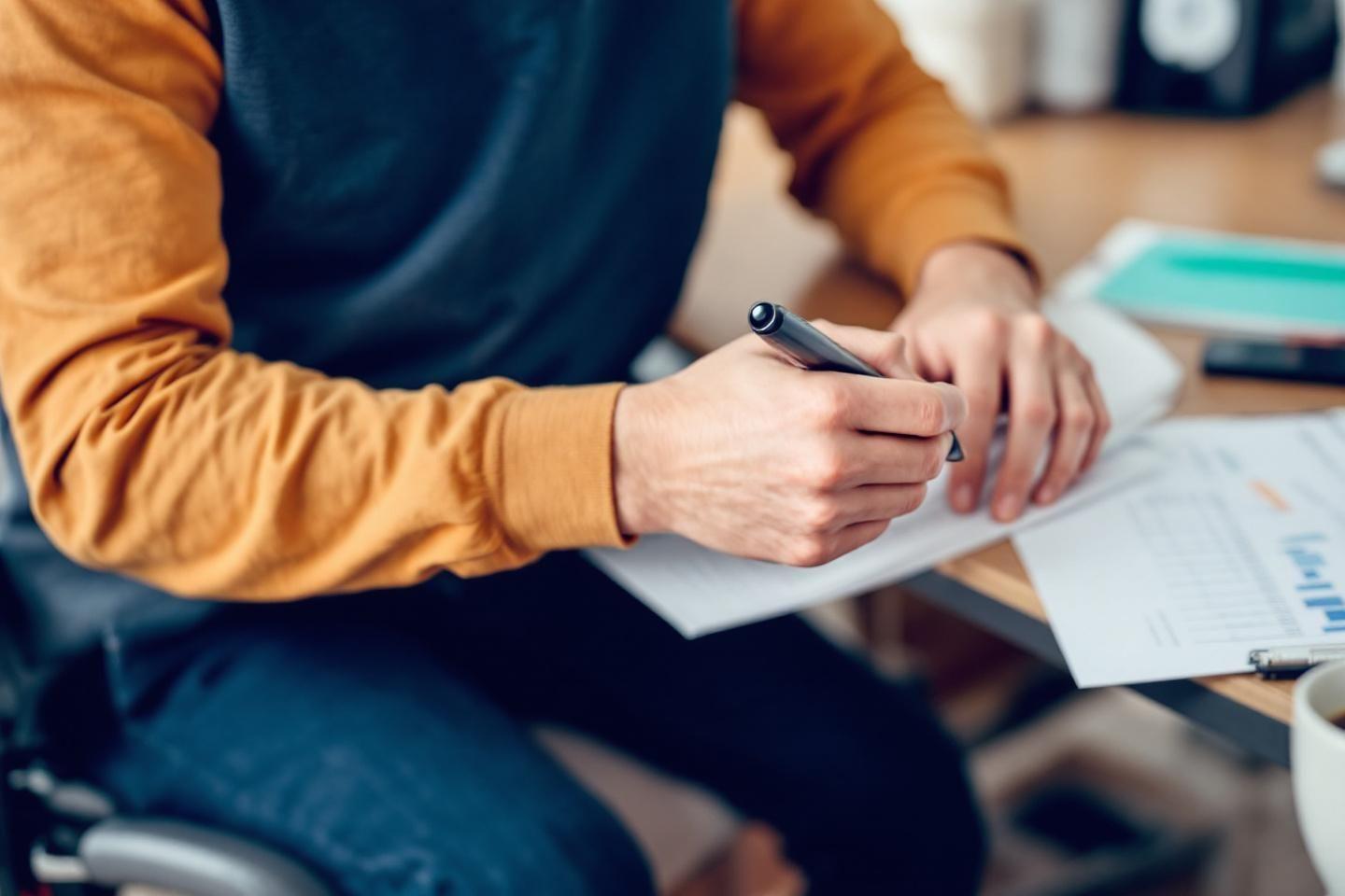 Comment créer une entreprise de nettoyage : du business plan aux premiers clients