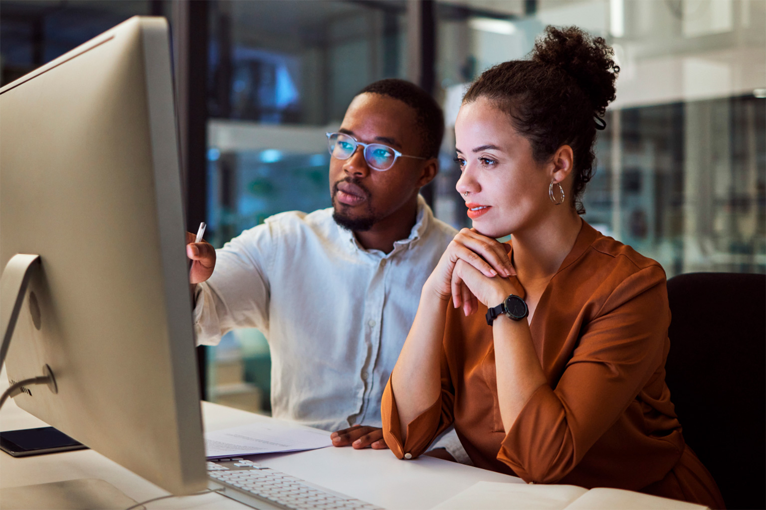 Découvrez les avantages de Power BI et Excel pour la visualisation de données et trouvez l'outil le mieux adapté à vos besoins d'analyse et de présentation.