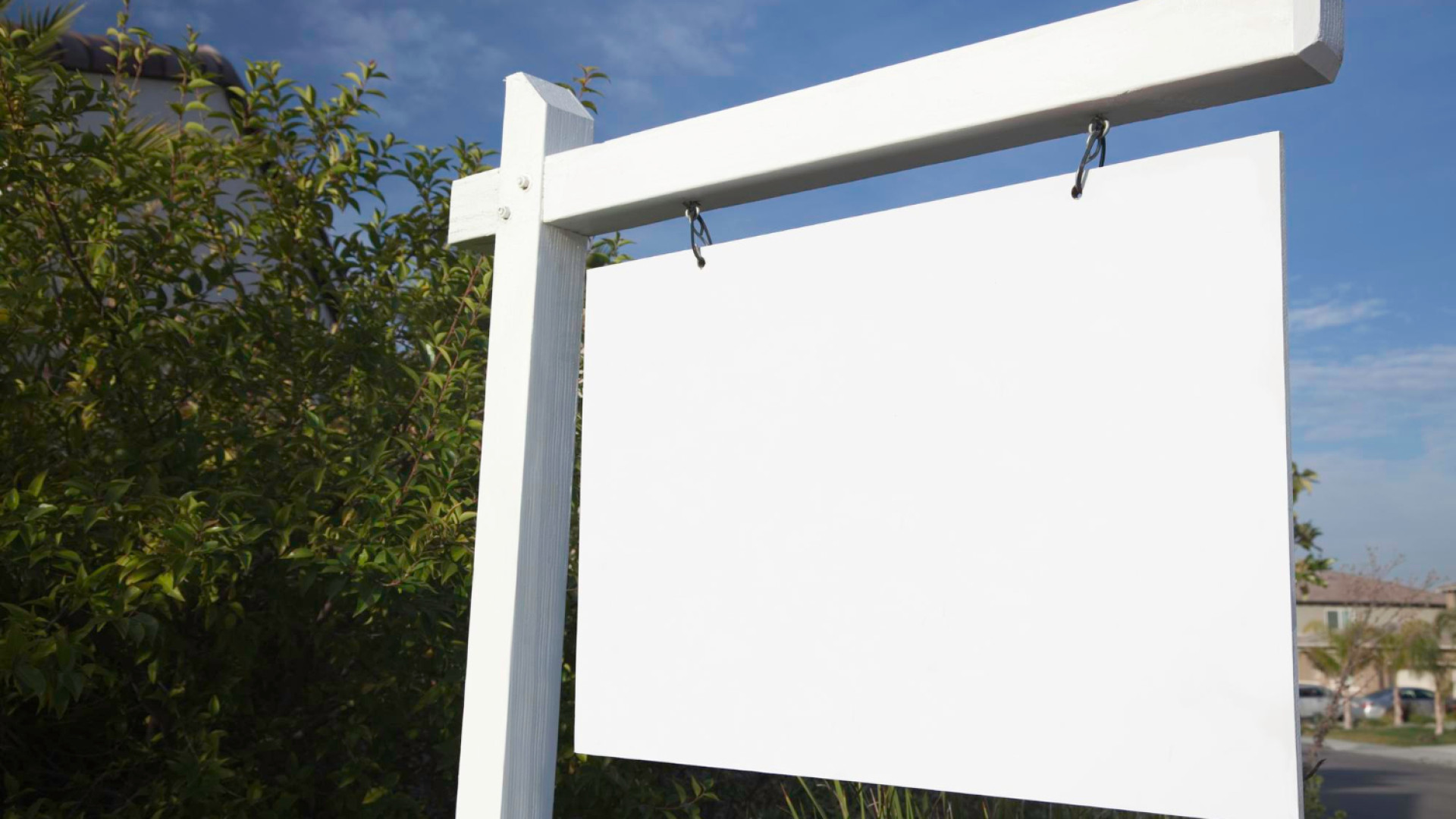 Comment choisir un panneau Akilux pour votre communication professionnelle ?