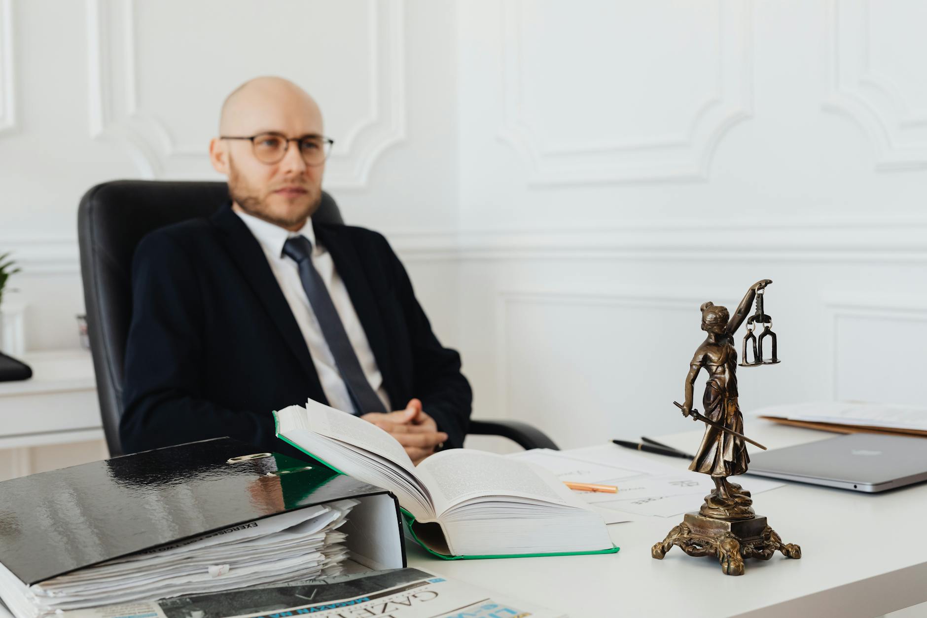 Quels critères pour choisir un assistant IA juridique gratuit sans inscription ? — avocat consultant client en ligne