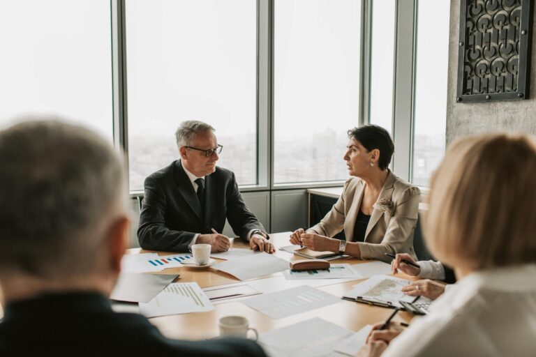 Pratiques commerciales déloyales définition, exemples — réunion d'affaires pratiques déloyales