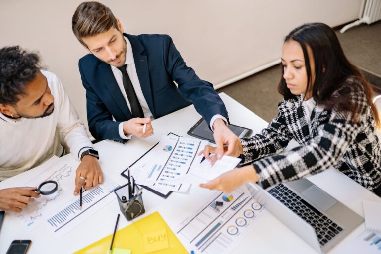 Quels sont les différents types — réunion d'équipe en entreprise