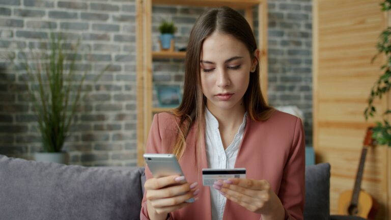 Carte de visite virtuelle gratuite — carte de visite numérique application smartphone