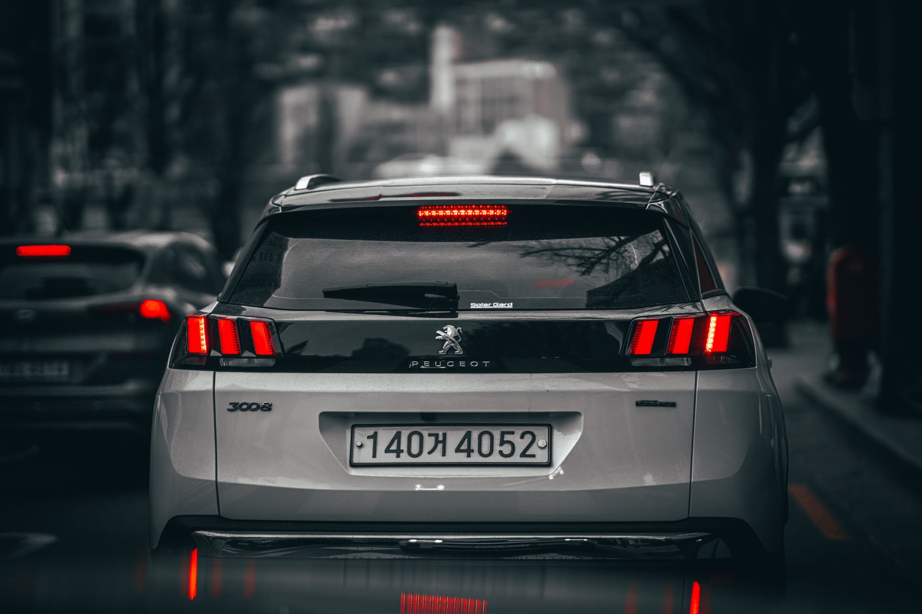 Musique pub Peugeot 5008 électrique — voiture Peugeot 5008 électrique hybride